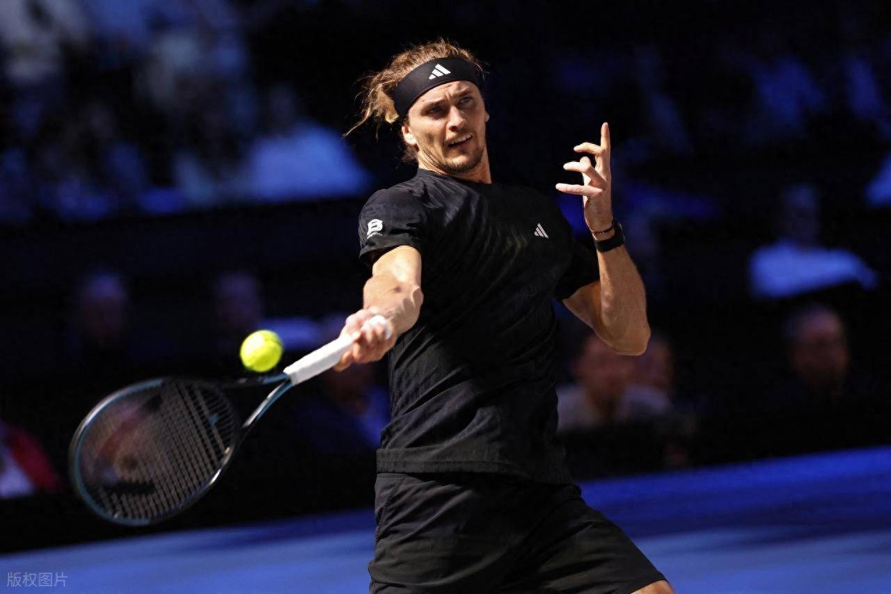 蒙特卡洛大师赛轻取澳网，兹维列夫扛起全队