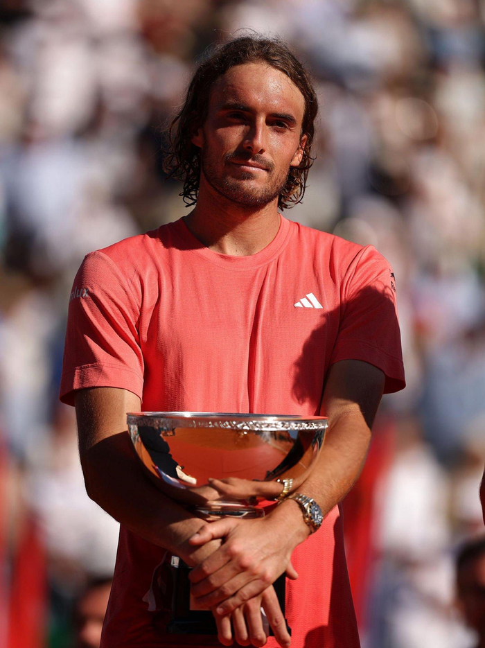 ayx世界杯2026-温网碾压联合杯，西西帕斯刷新纪录